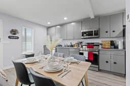 Homey 1BD: In the Heart of Dallas &Stylish!