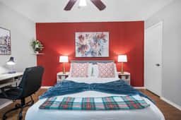 Homey 1BD: TCU Walkable, Cozy & FUN-filled!
