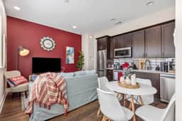 Poetic 1BD: Ground Lvl, Comfy, Stylish & Centered!
