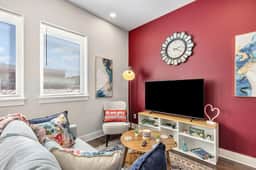 Poetic 1BD: Ground Lvl, Comfy, Stylish & Centered!