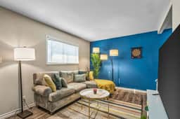 Where It's All Happening: 1BD in the Mid of Action