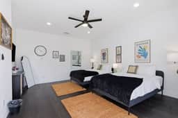 The Gemstone 3BD In the Heart of Dallas & Stylish!