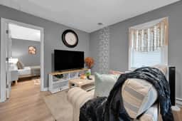 Steps to Beach, Amusement& Water Park:2BD Parking! - Image 2