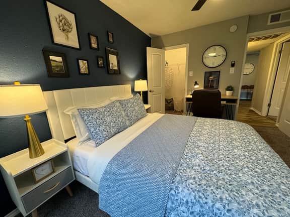 AT&T is Literally Steps Away! JoyFull & Comfy 2BD!
