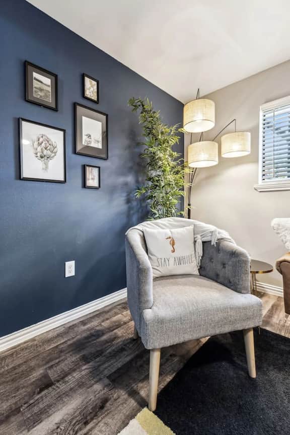Delight 1BD: AT&T Walkable & In The Heart of it!
