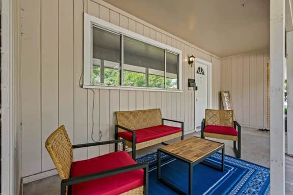 Charming 2BD: TCU Walkable, Blissful & Joyful !