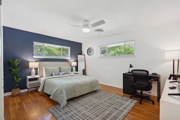 Fashionable TCU Walkable 2BD Home Away From Home!