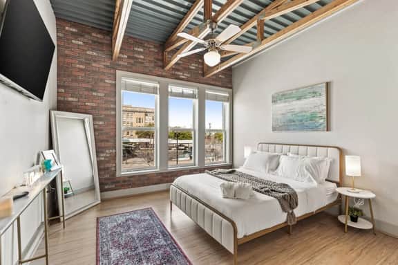 Intimate 2BD with Unique Style in the heart of FW