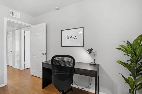 Pleasant 2BD:TCU Walkable, heartwarming & spacious