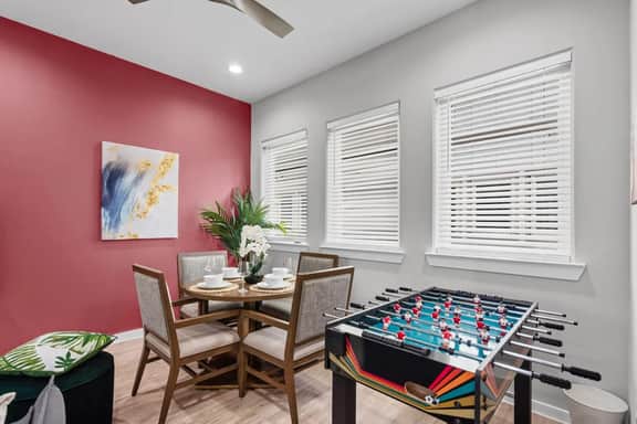 The Jasper 2BD TH: 7ST Walkable, Stylish & Homey!
