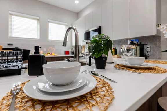 The Quartz 2BD TH: 7ST Walkable, JOYfull & Comfy!