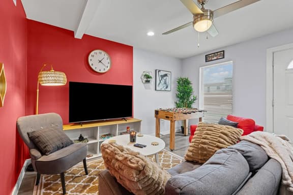 Homey 1BD: In the Heart of Dallas &Stylish!