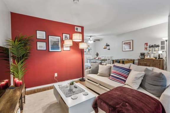 Homey 1BD: TCU Walkable, Cozy & FUN-filled!