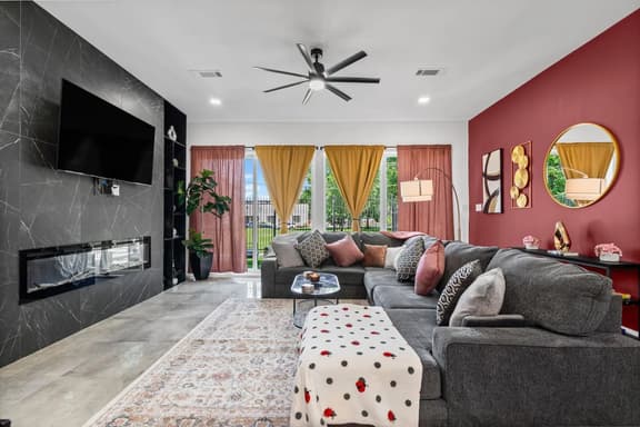 The Diamánti :3BD In the Heart of Dallas &Stylish!
