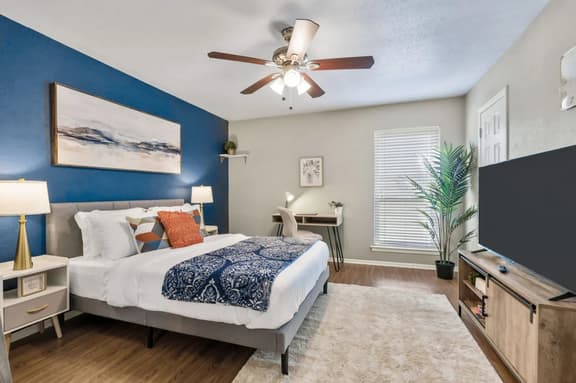 Vivid 1BD: TCU Walkable, Inspiring & Restful!